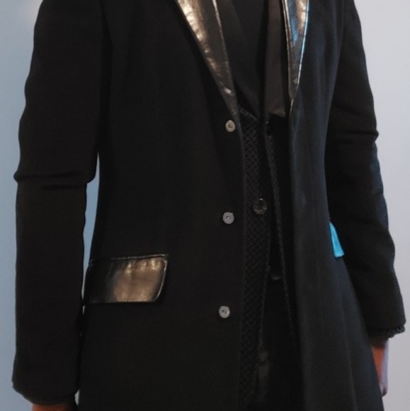 Coat - Picture 2 of 4